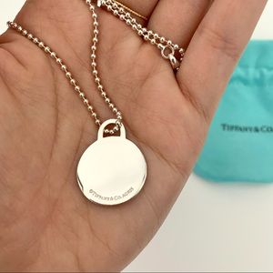 Tiffany & Co – Silver Round Tag Necklace